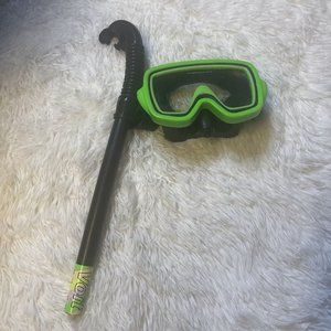 CORAL Swim Mask Goggles & Snorkel Set  Green Water Sport